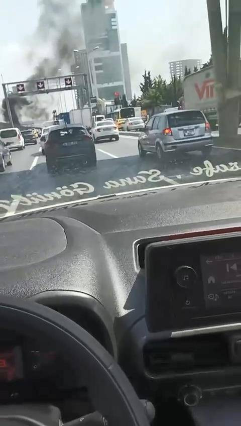 D-100'ün ortasında alev alev yandı! Trafik felç oldu - Resim: 11